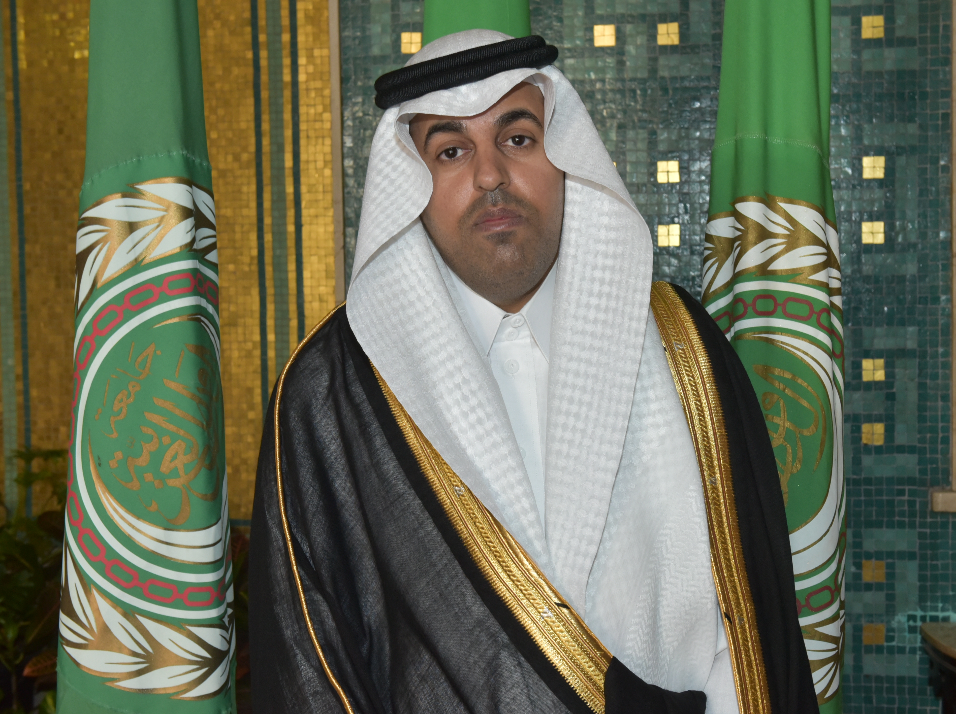 الدكتور مشعل رئيس البرلمان العربي