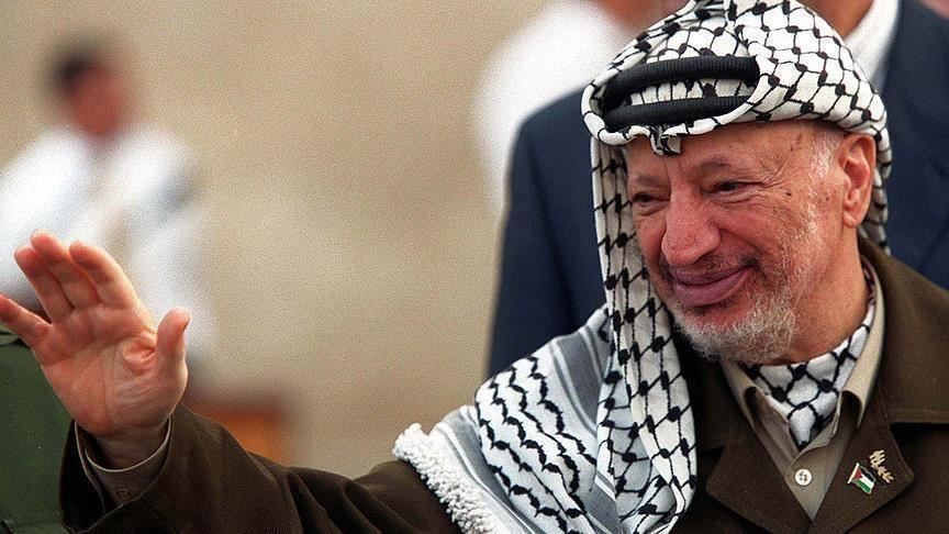 الرئيس الفلسطيني الراحل - ياسر عرفات