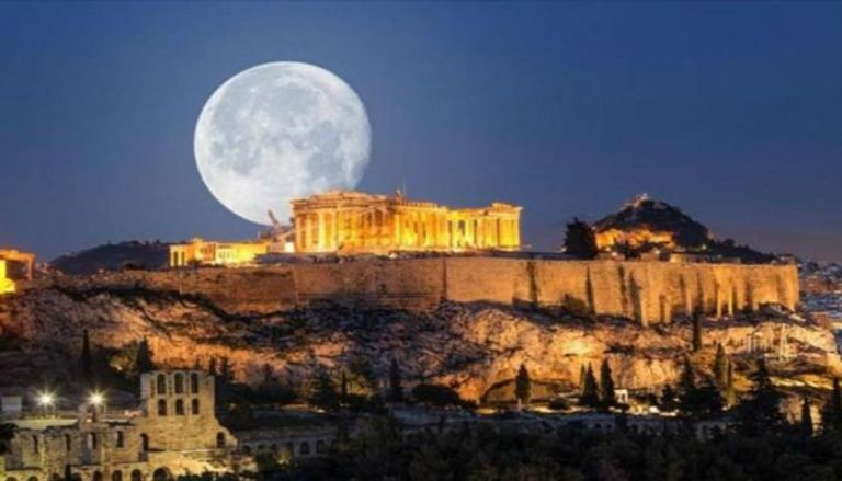 اليونان تعرض كنوزا أثرية بالمجان
